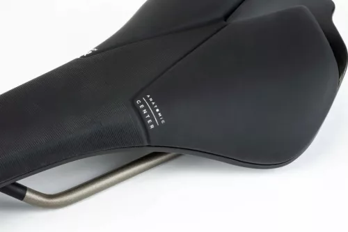Nyereg Kerékpárra Prologo Scratch Ndr Tirox 140 Hard fekete
